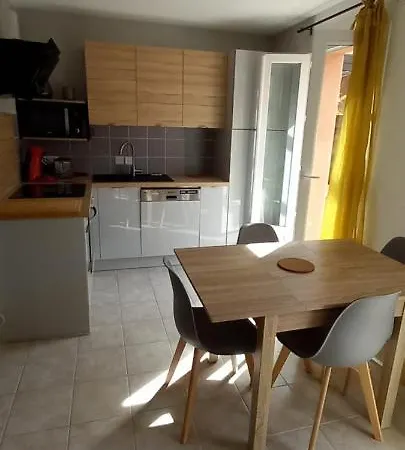 La Maison De Jean בית נופש *